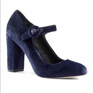 Velvet/Leather Pumps